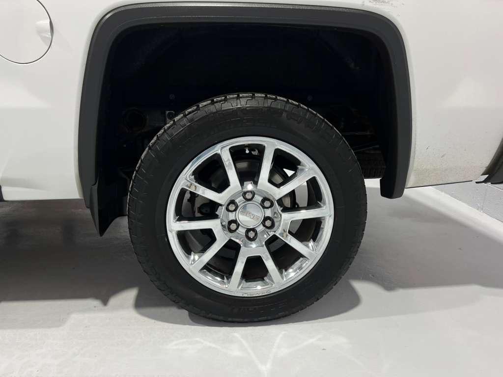 GMC Sierra 1500 Denali Crew Cab Long Box 4WD 2017