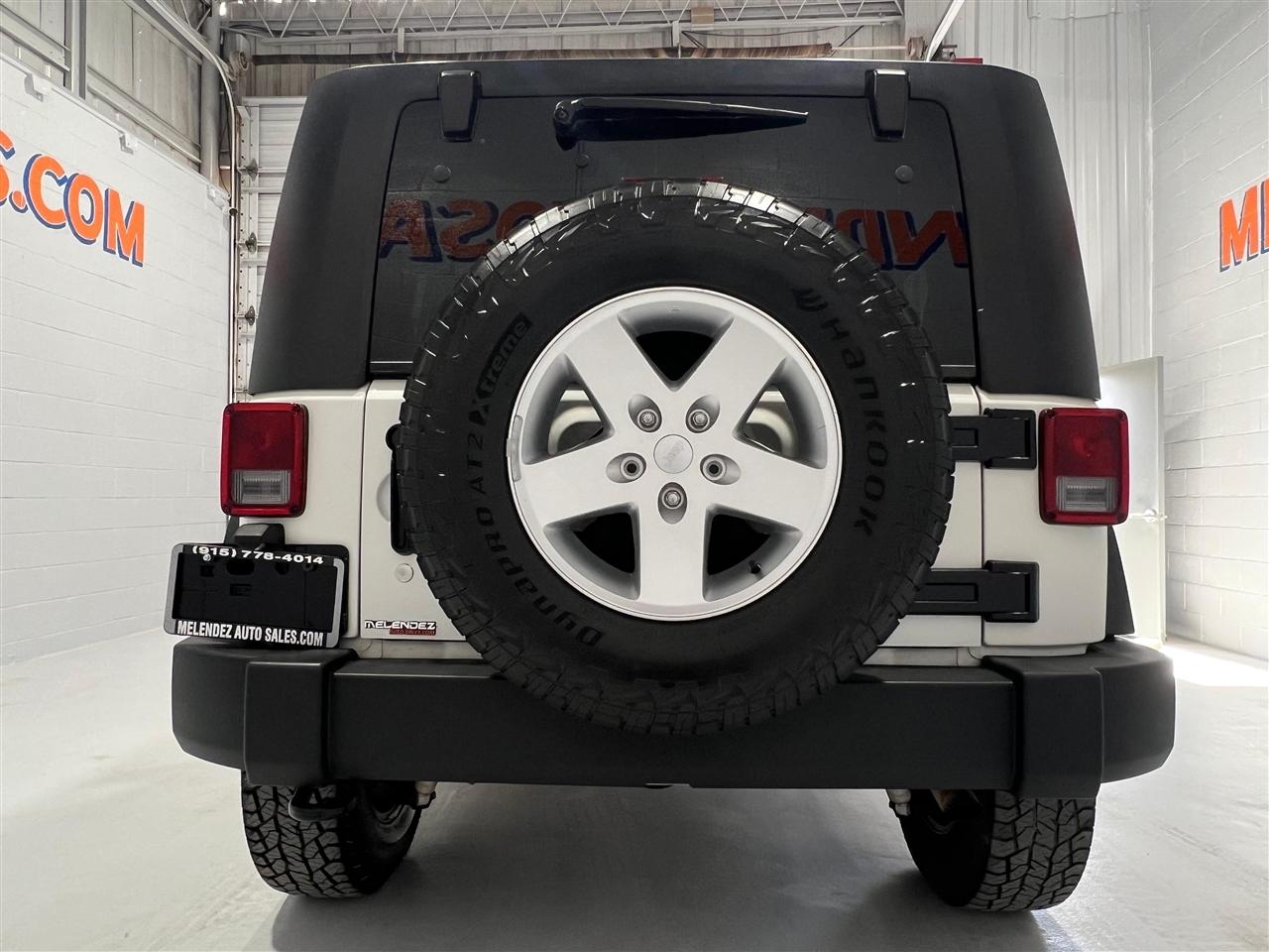 Jeep Wrangler Sport 4WD 2010