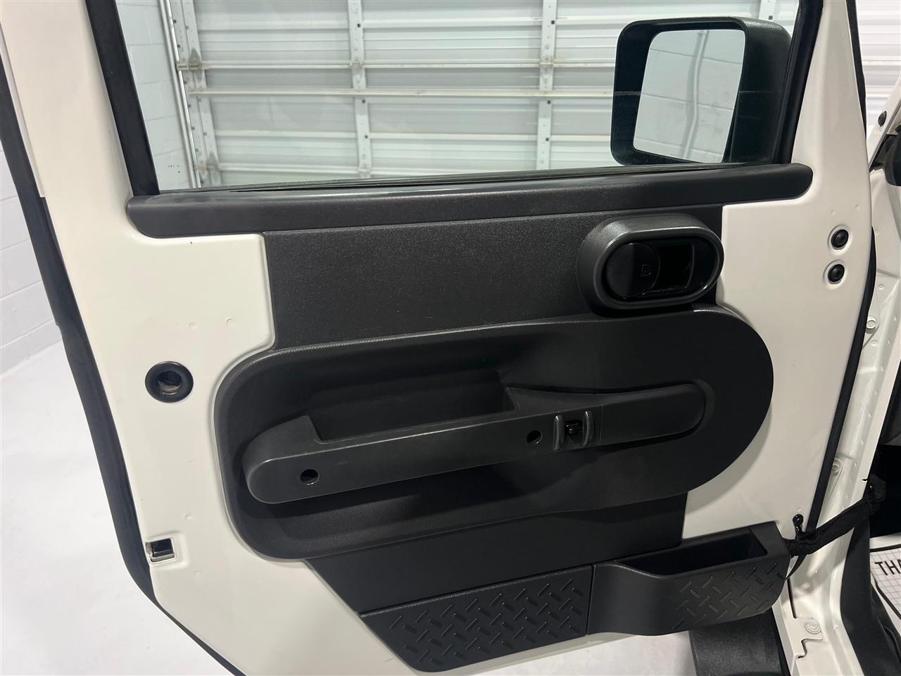 Jeep Wrangler Sport 4WD 2010