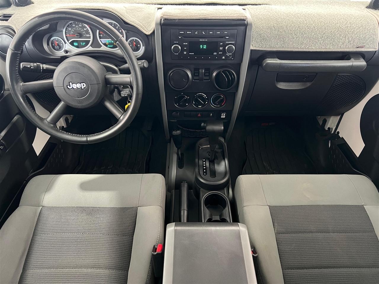 Jeep Wrangler Sport 4WD 2010