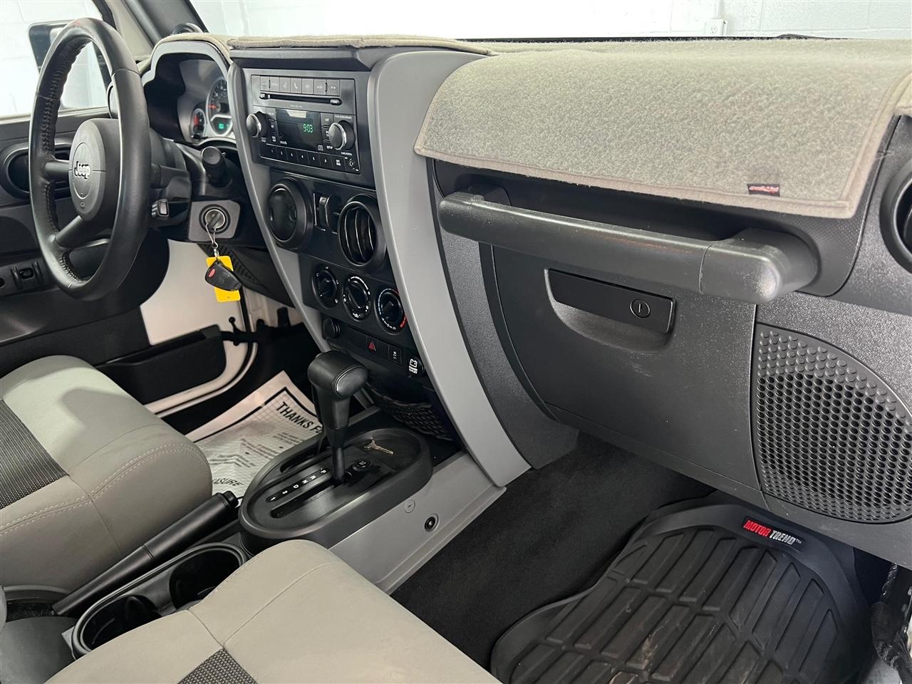 Jeep Wrangler Sport 4WD 2010