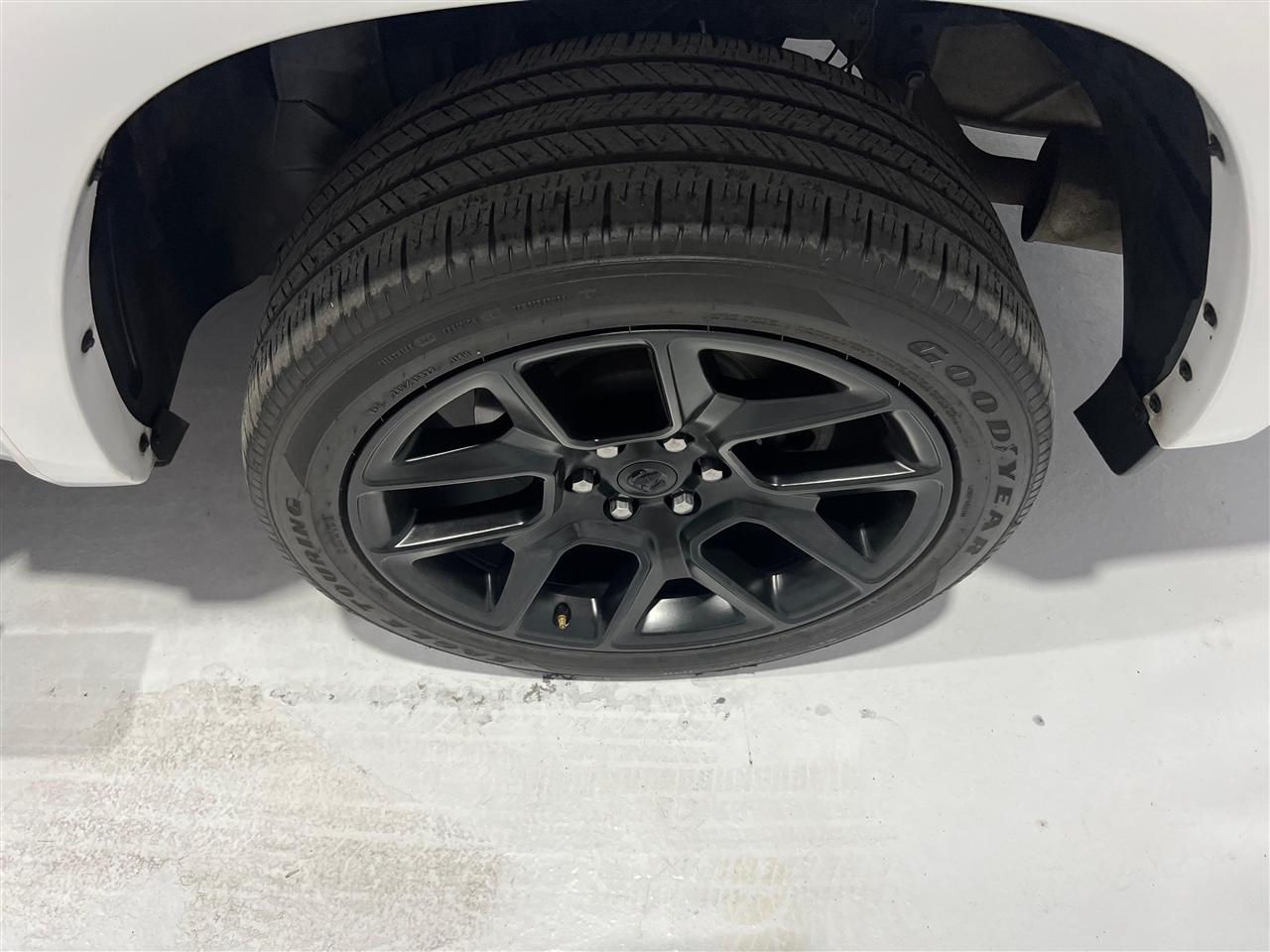 RAM 1500 Laramie Crew Cab SWB 4WD 2020