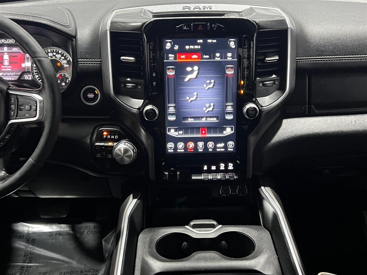 RAM 1500 Laramie Crew Cab SWB 4WD 2020