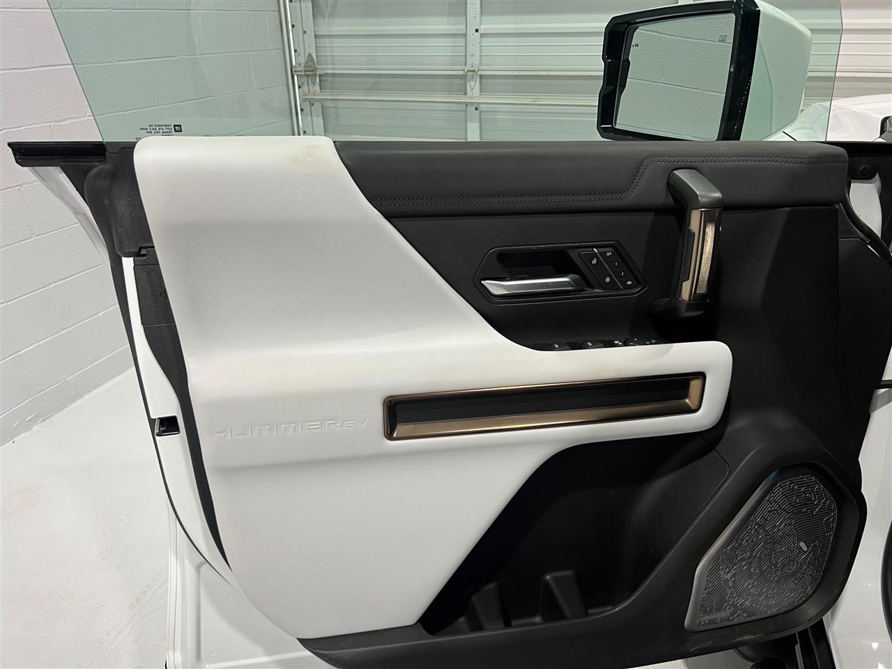 GMC HUMMER EV SUV 2X 2024