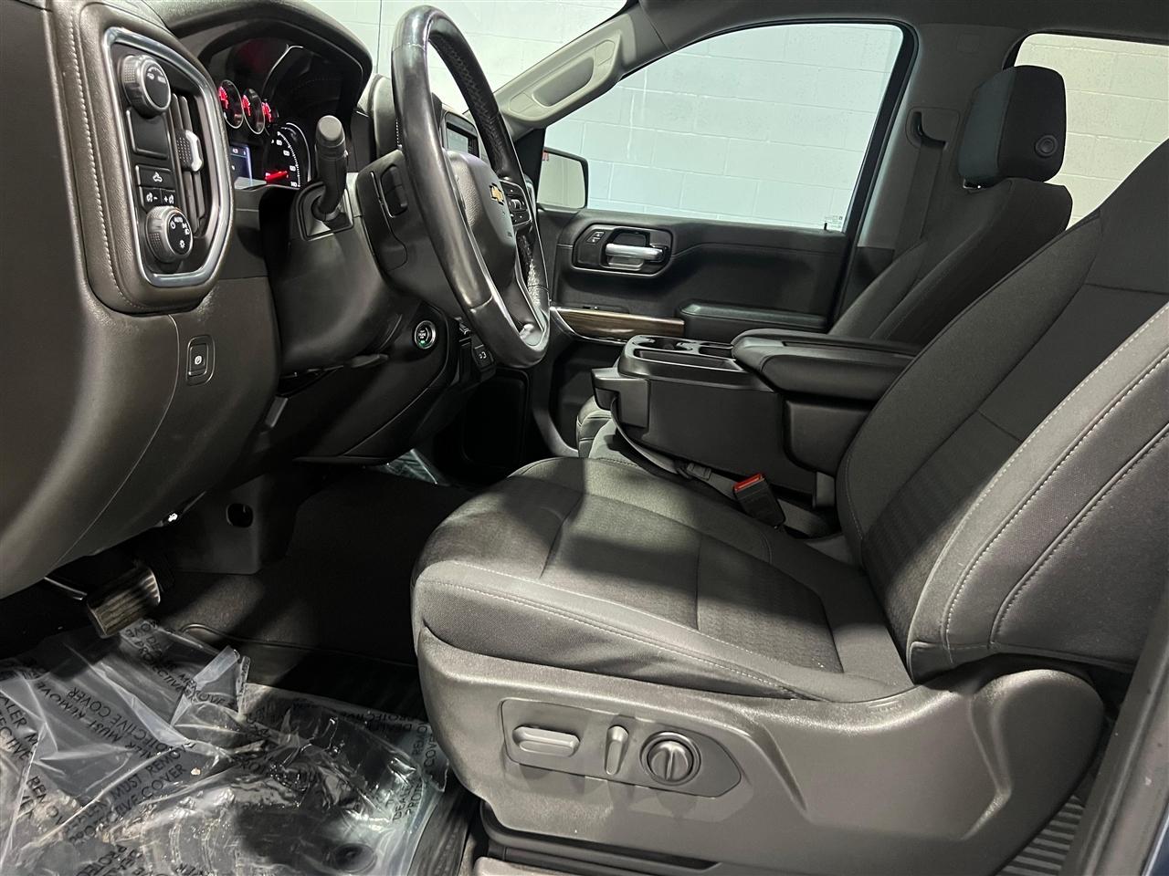 Chevrolet Silverado 1500 LT Crew Cab 2WD 2021