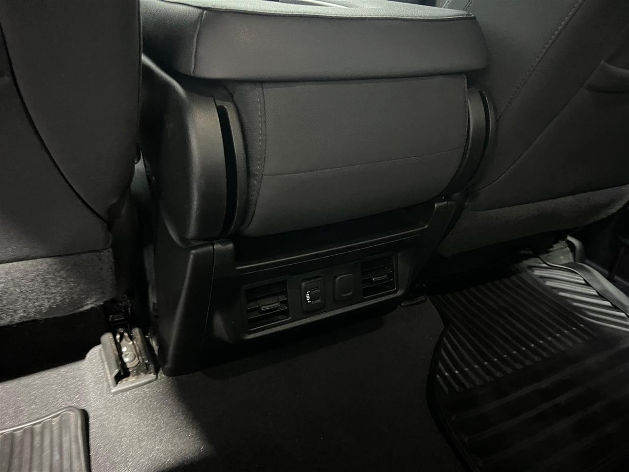 Chevrolet Silverado 1500 LT Crew Cab 2WD 2021