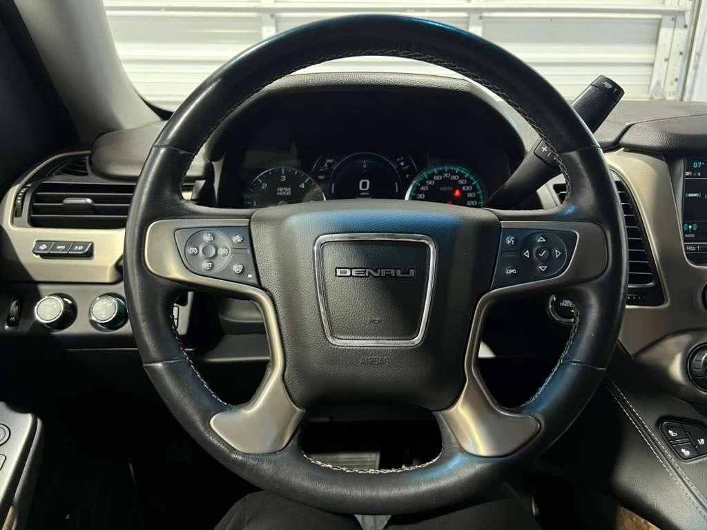 GMC Yukon Denali 4WD 2019