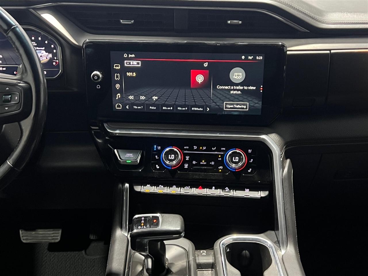 GMC Sierra 1500 Denali Crew Cab Short Box 4WD 2022