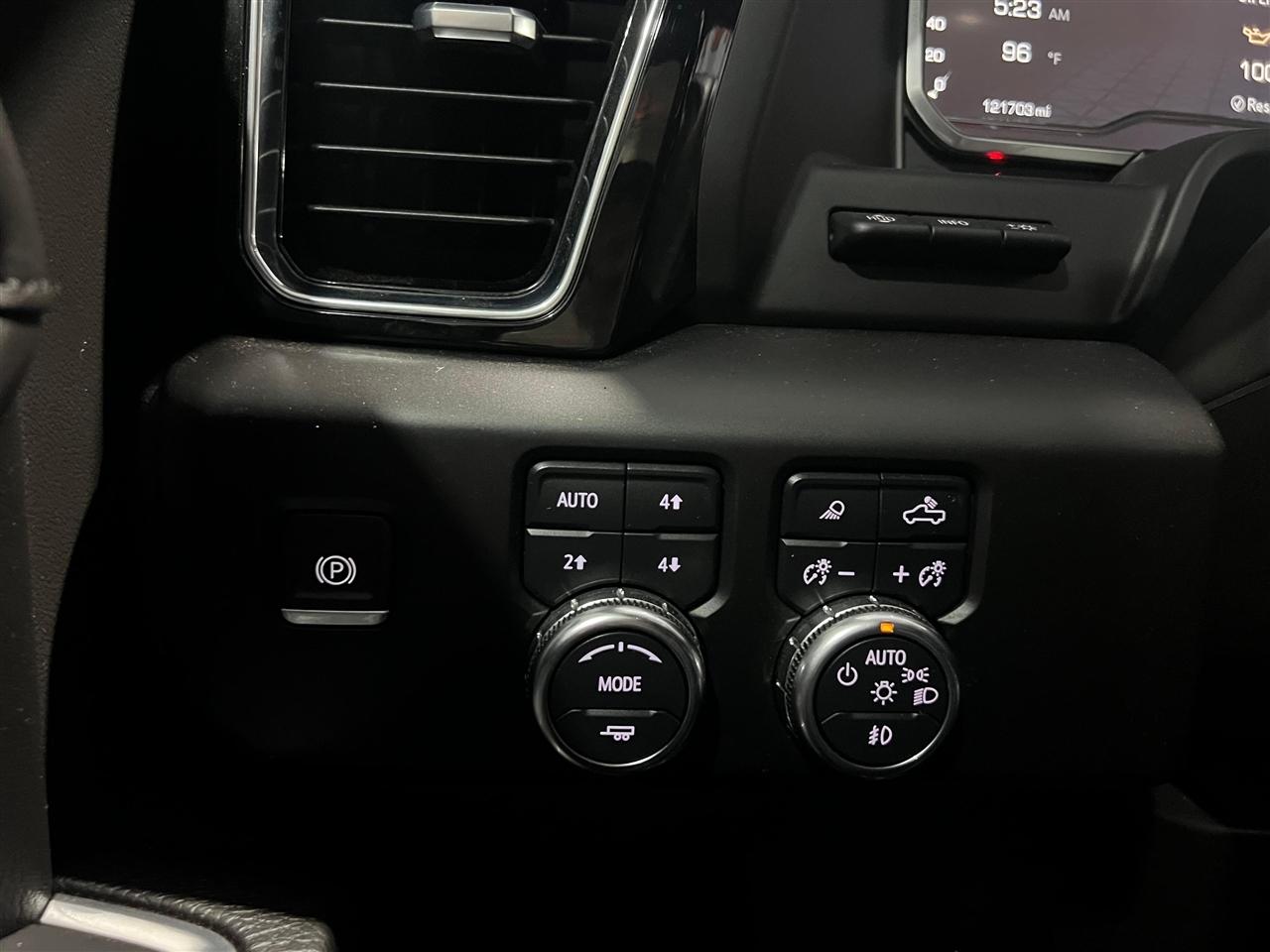 GMC Sierra 1500 Denali Crew Cab Short Box 4WD 2022