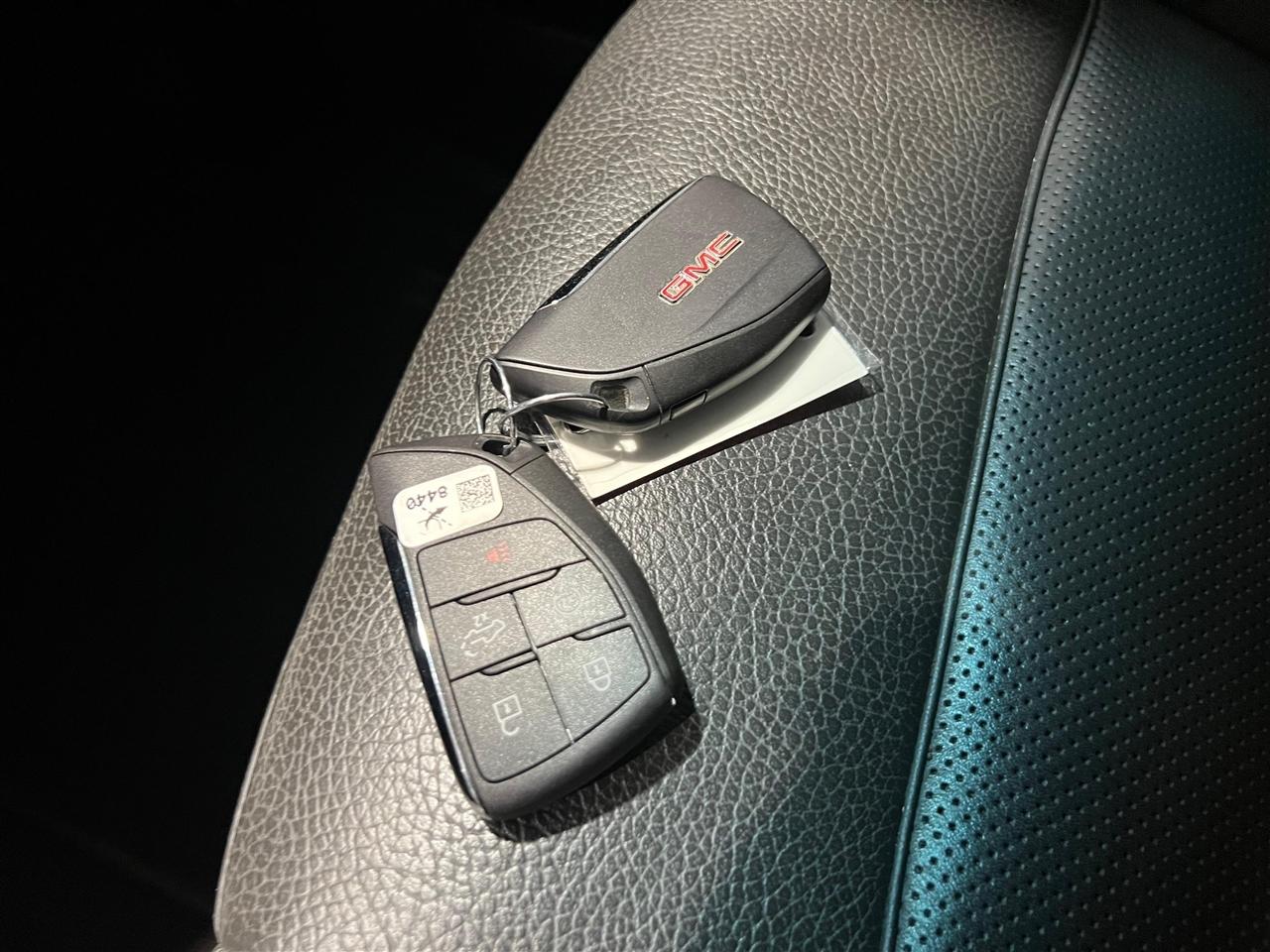 GMC Sierra 1500 Denali Crew Cab Short Box 4WD 2022