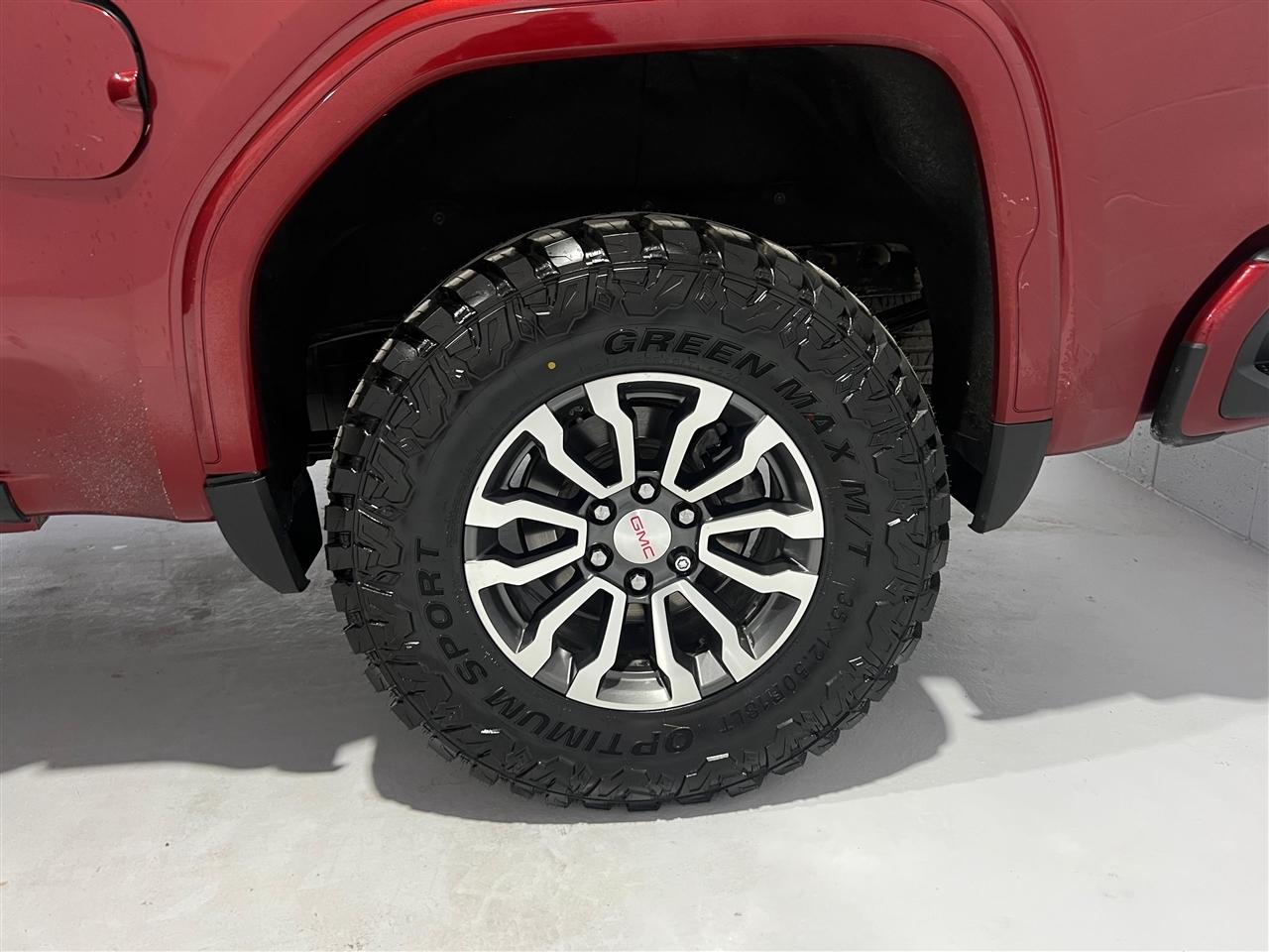 GMC Sierra 1500 AT4 Crew Cab Long Box 4WD 2020