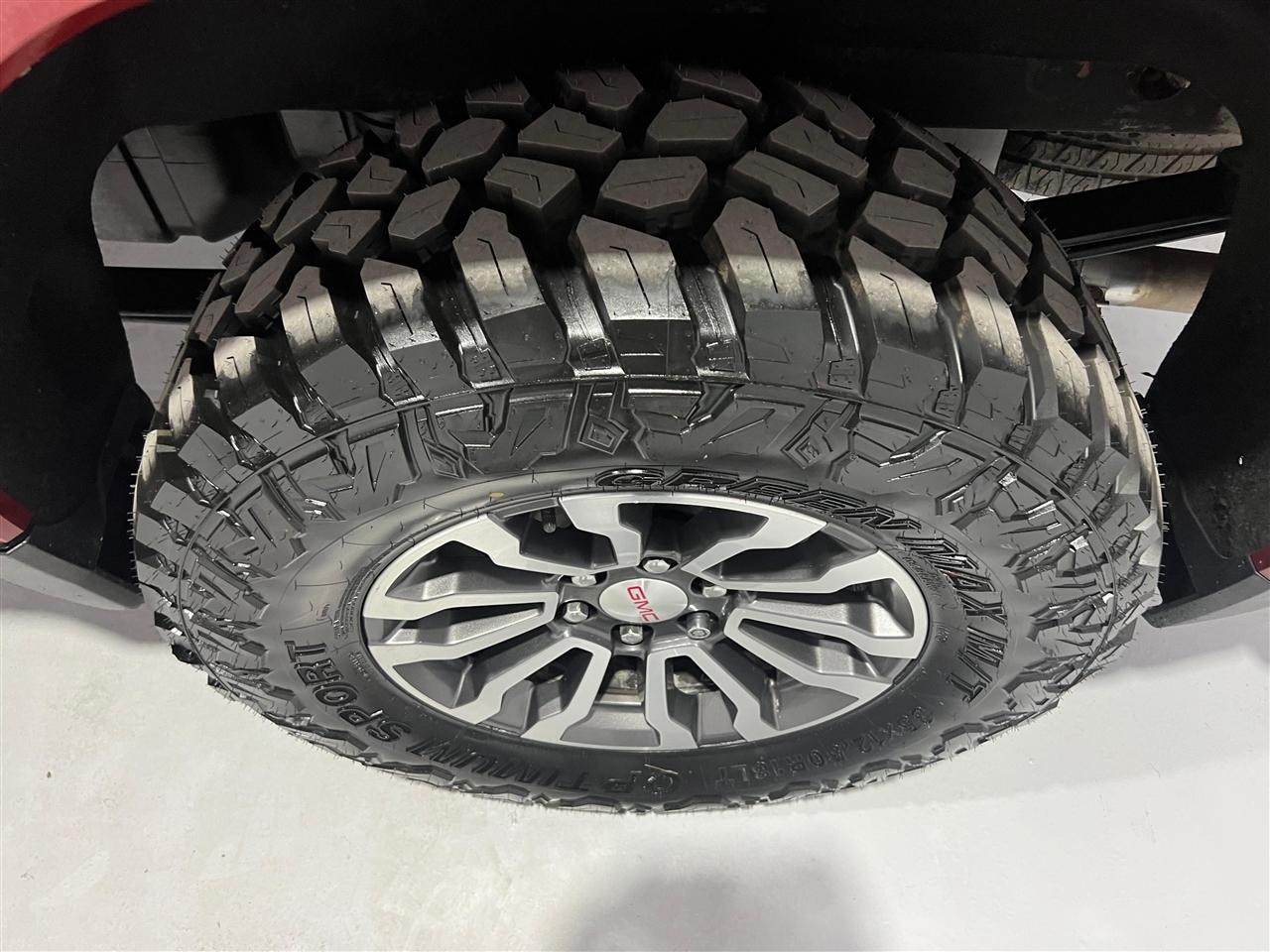 GMC Sierra 1500 AT4 Crew Cab Long Box 4WD 2020