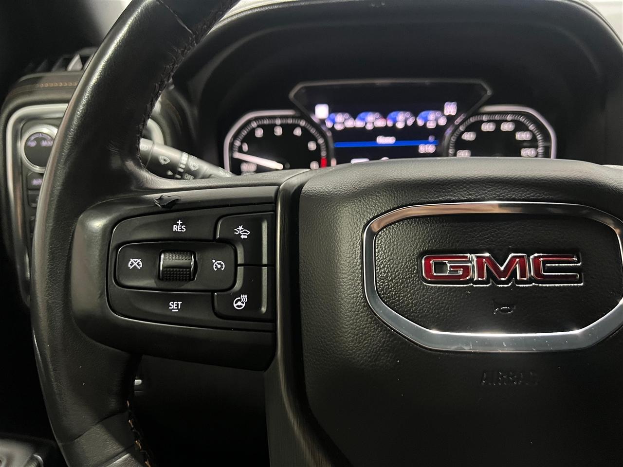 GMC Sierra 1500 AT4 Crew Cab Long Box 4WD 2020