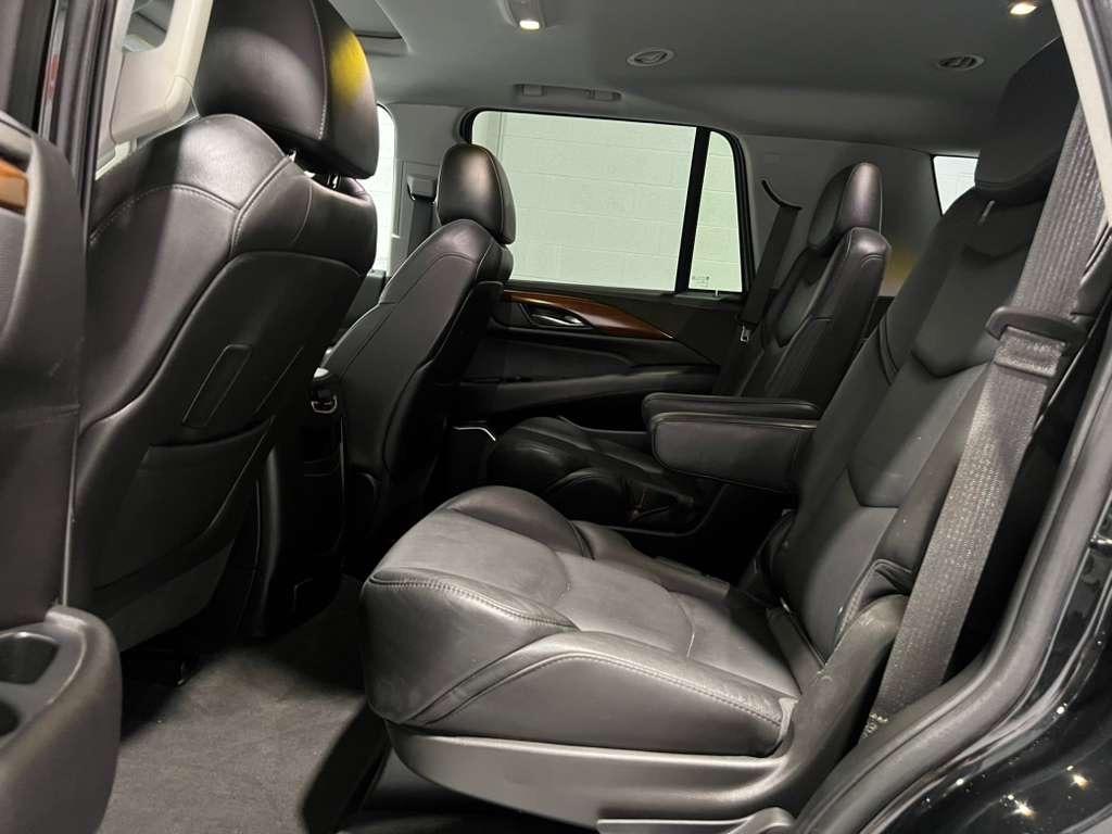 Cadillac Escalade Luxury 4WD 2018