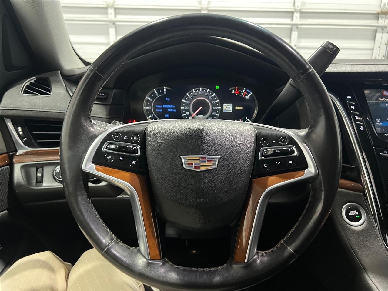 Cadillac Escalade Luxury 4WD 2018