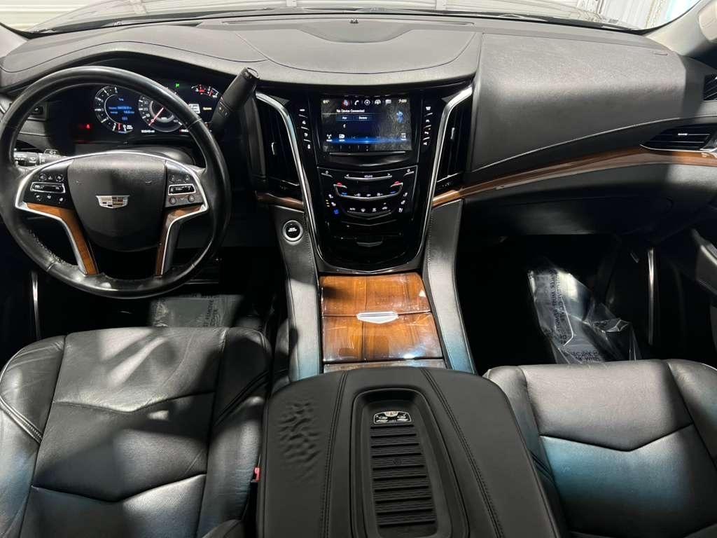 Cadillac Escalade Luxury 4WD 2018