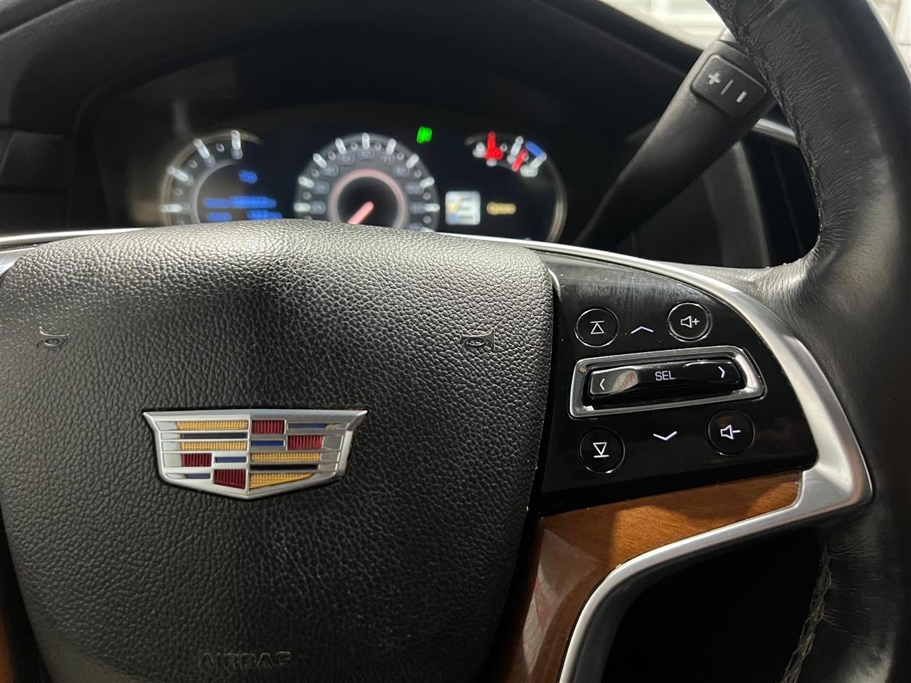 Cadillac Escalade Luxury 4WD 2018