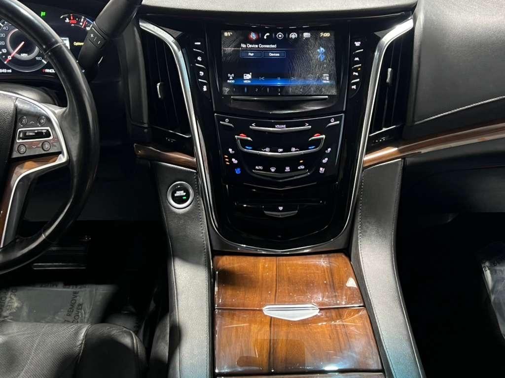 Cadillac Escalade Luxury 4WD 2018