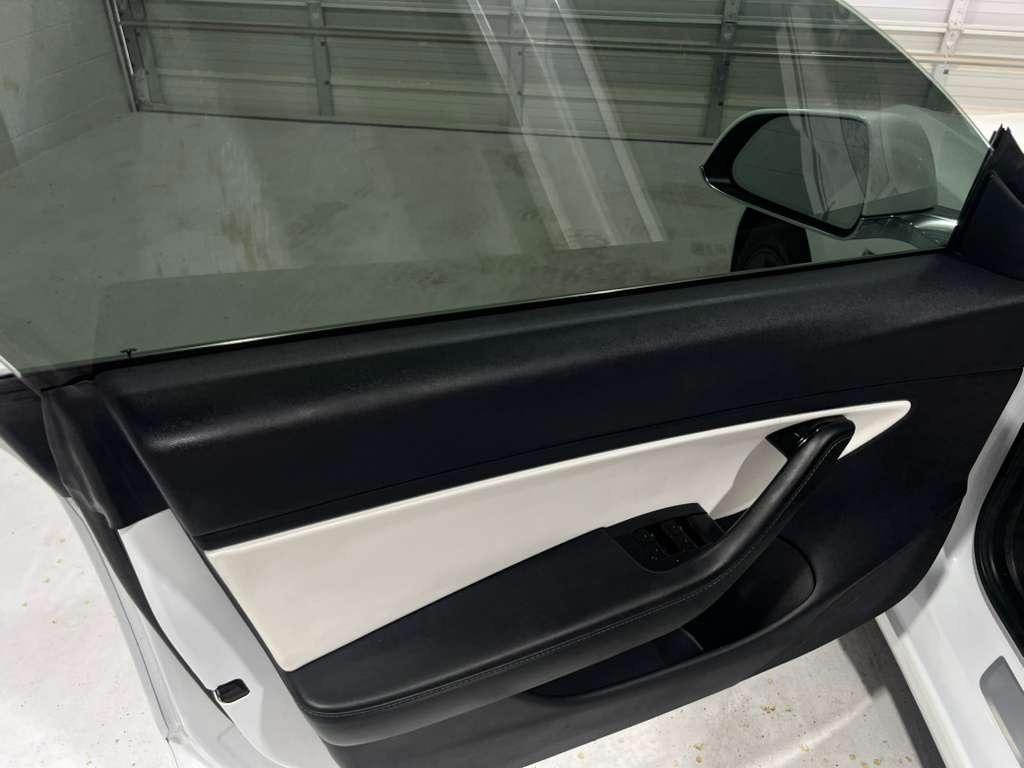 Tesla Model 3 Mid Range 2019