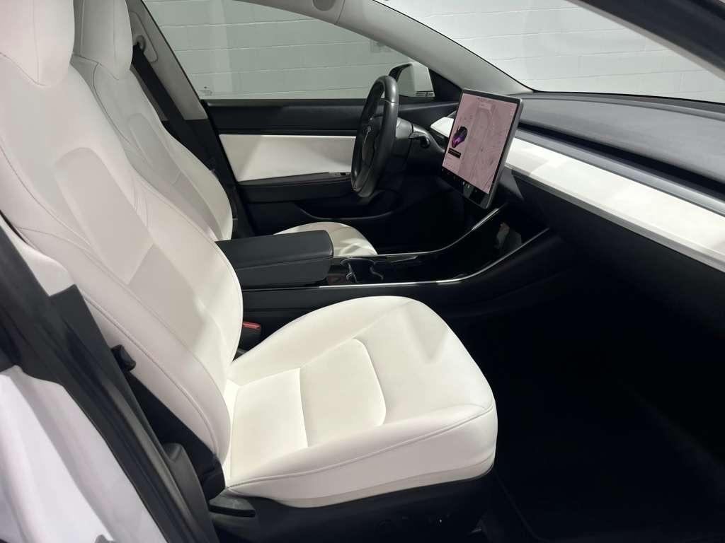 Tesla Model 3 Mid Range 2019