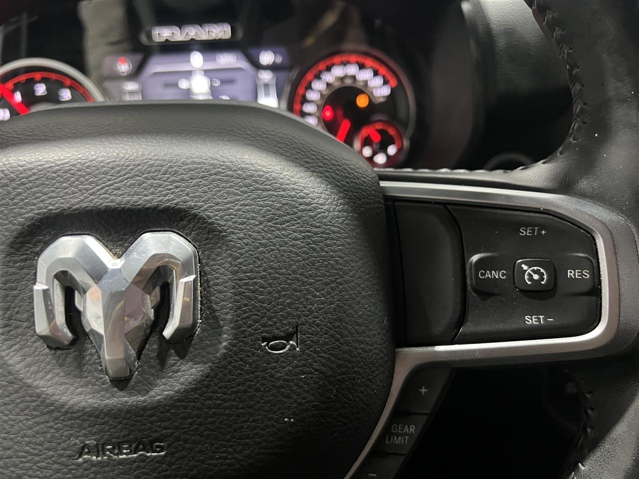 RAM 1500 Big Horn Crew Cab SWB 4WD 2019