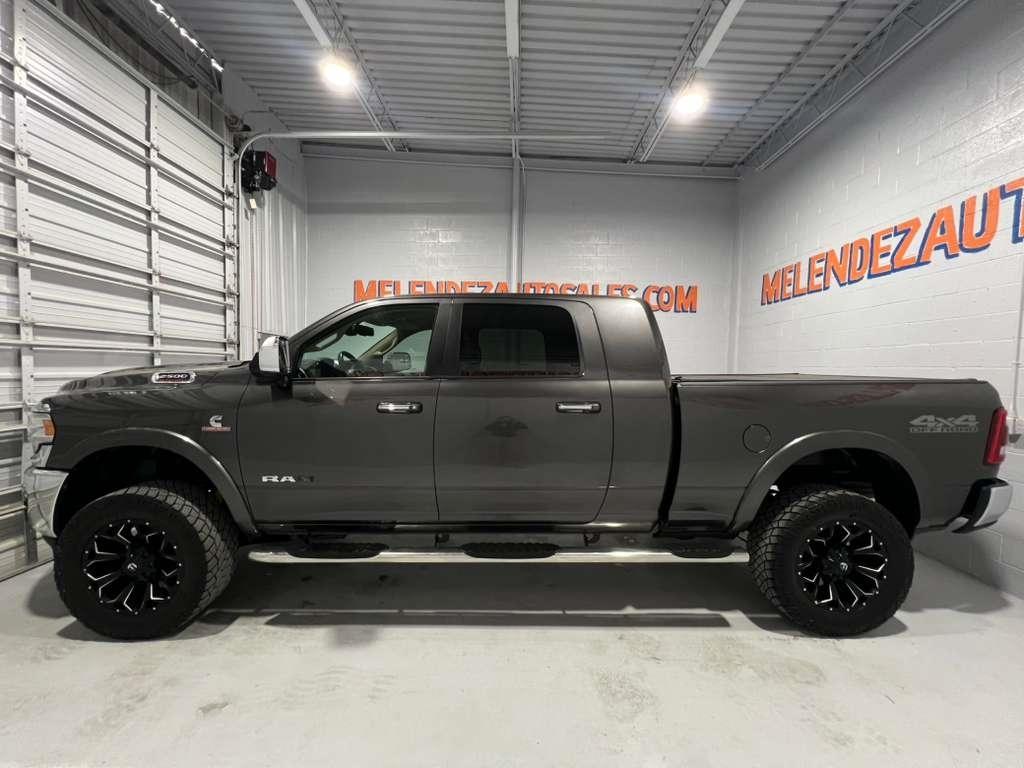 RAM 2500 Laramie Mega Cab 4WD 2020