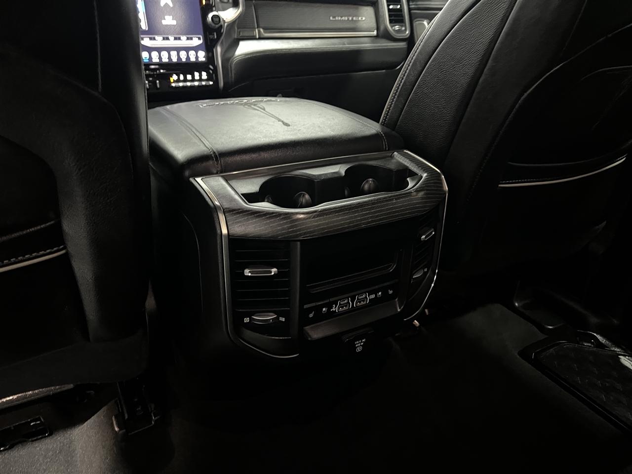 RAM 1500 Limited Crew Cab SWB 4WD 2019