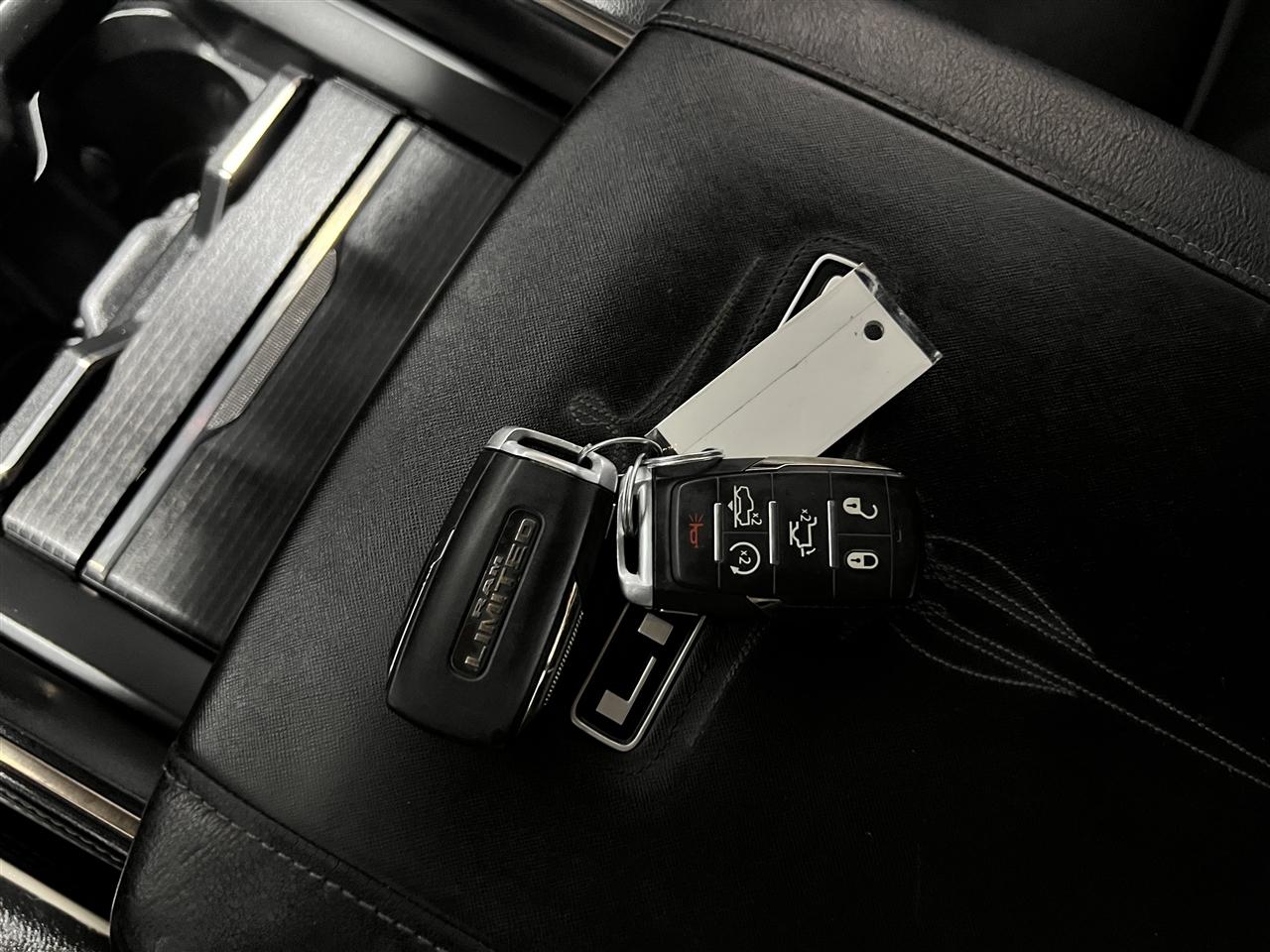 RAM 1500 Limited Crew Cab SWB 4WD 2019