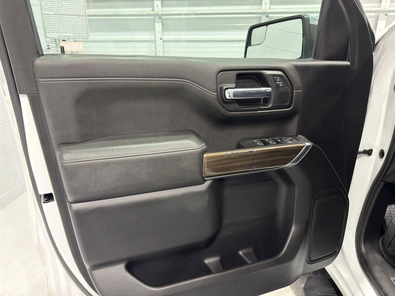 Chevrolet Silverado 1500 LT Crew Cab 2WD 2019