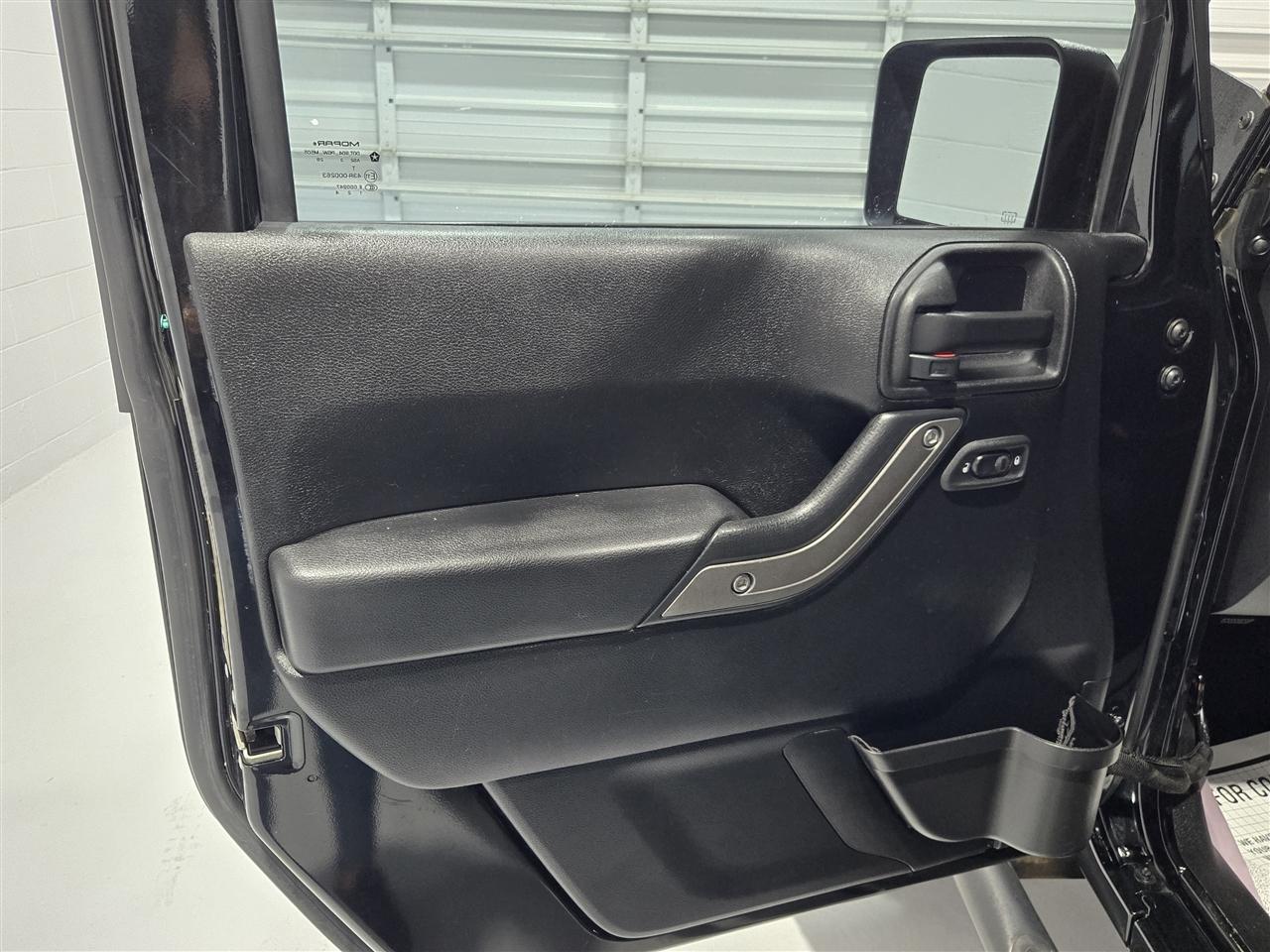 Jeep Wrangler Sport 4WD 2014