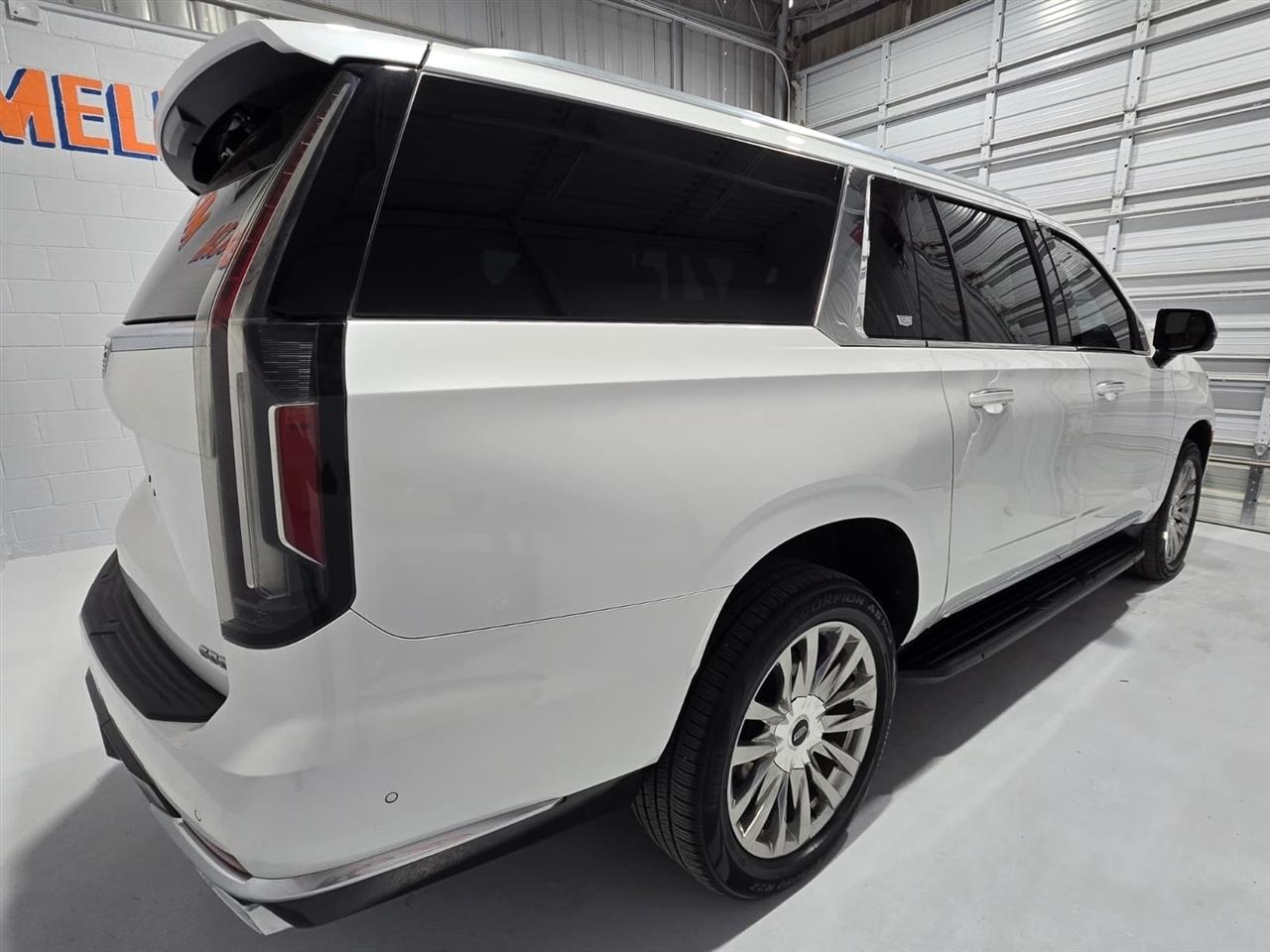 Cadillac Escalade ESV Premium Luxury 4WD 2021