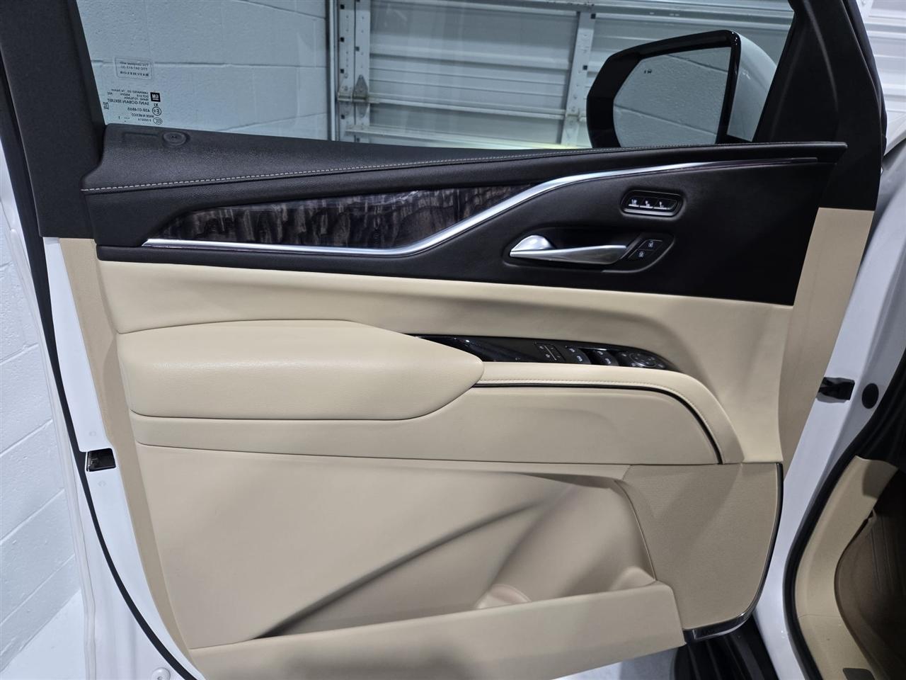 Cadillac Escalade ESV Premium Luxury 4WD 2021