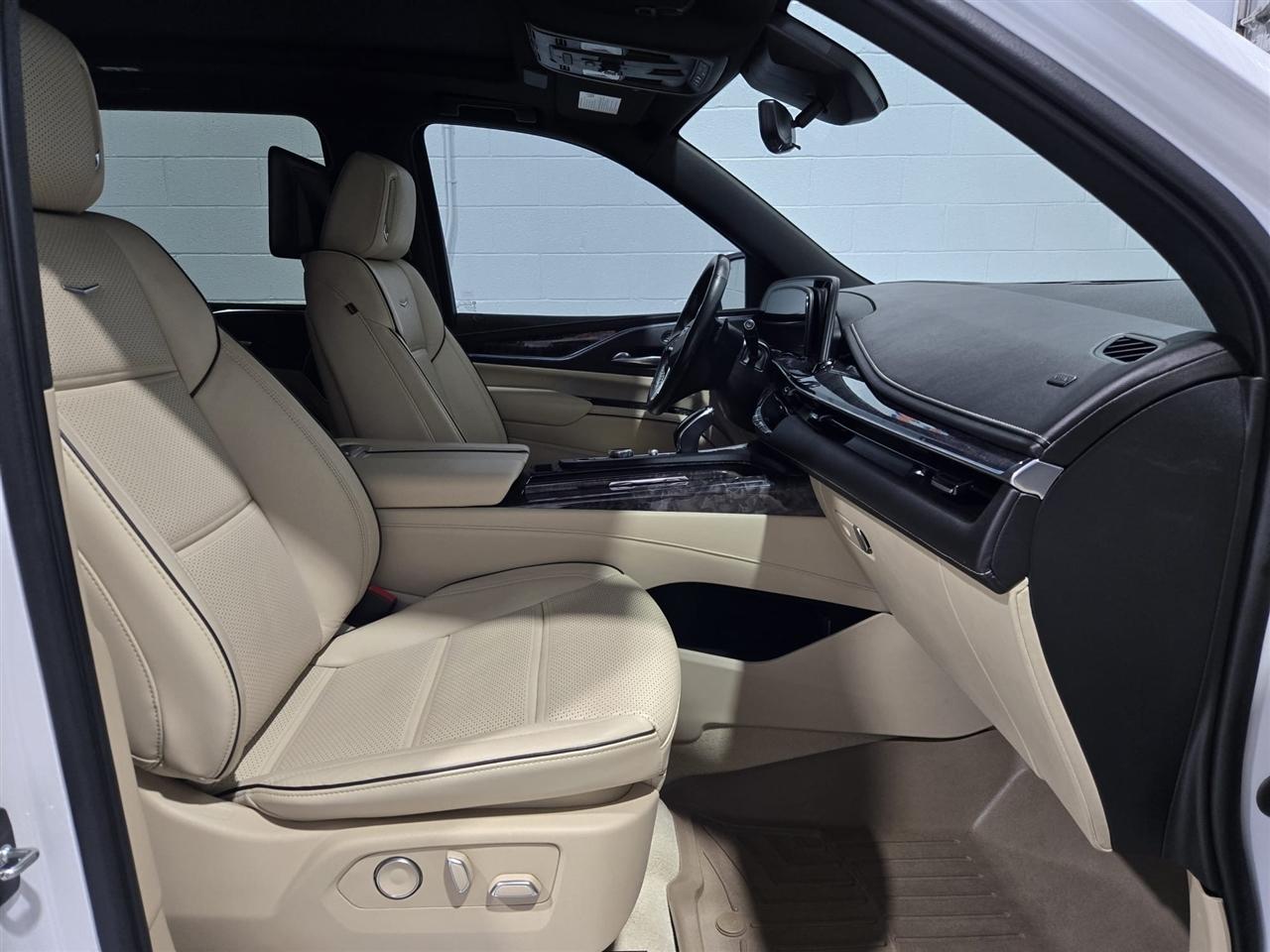 Cadillac Escalade ESV Premium Luxury 4WD 2021