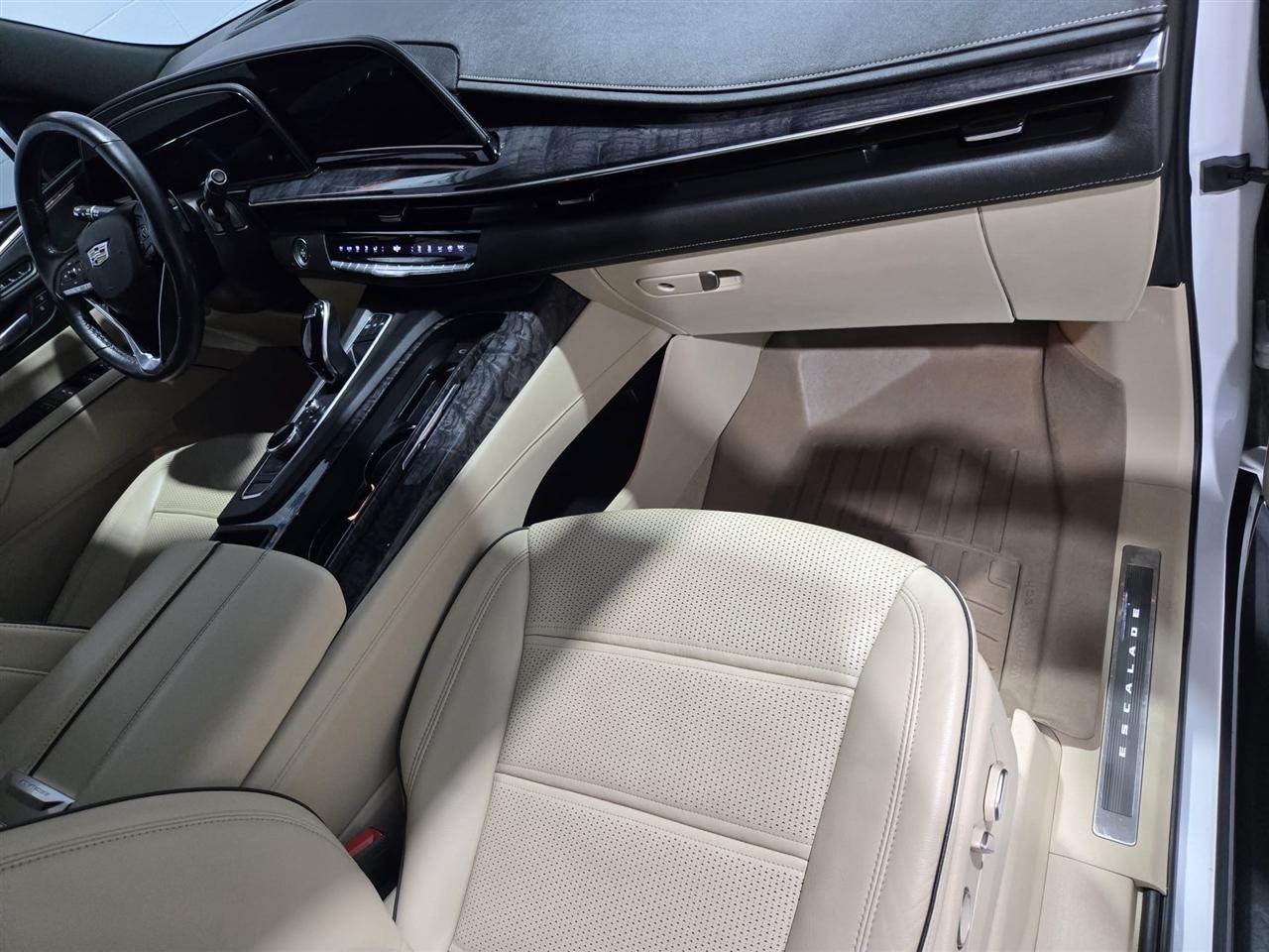 Cadillac Escalade ESV Premium Luxury 4WD 2021