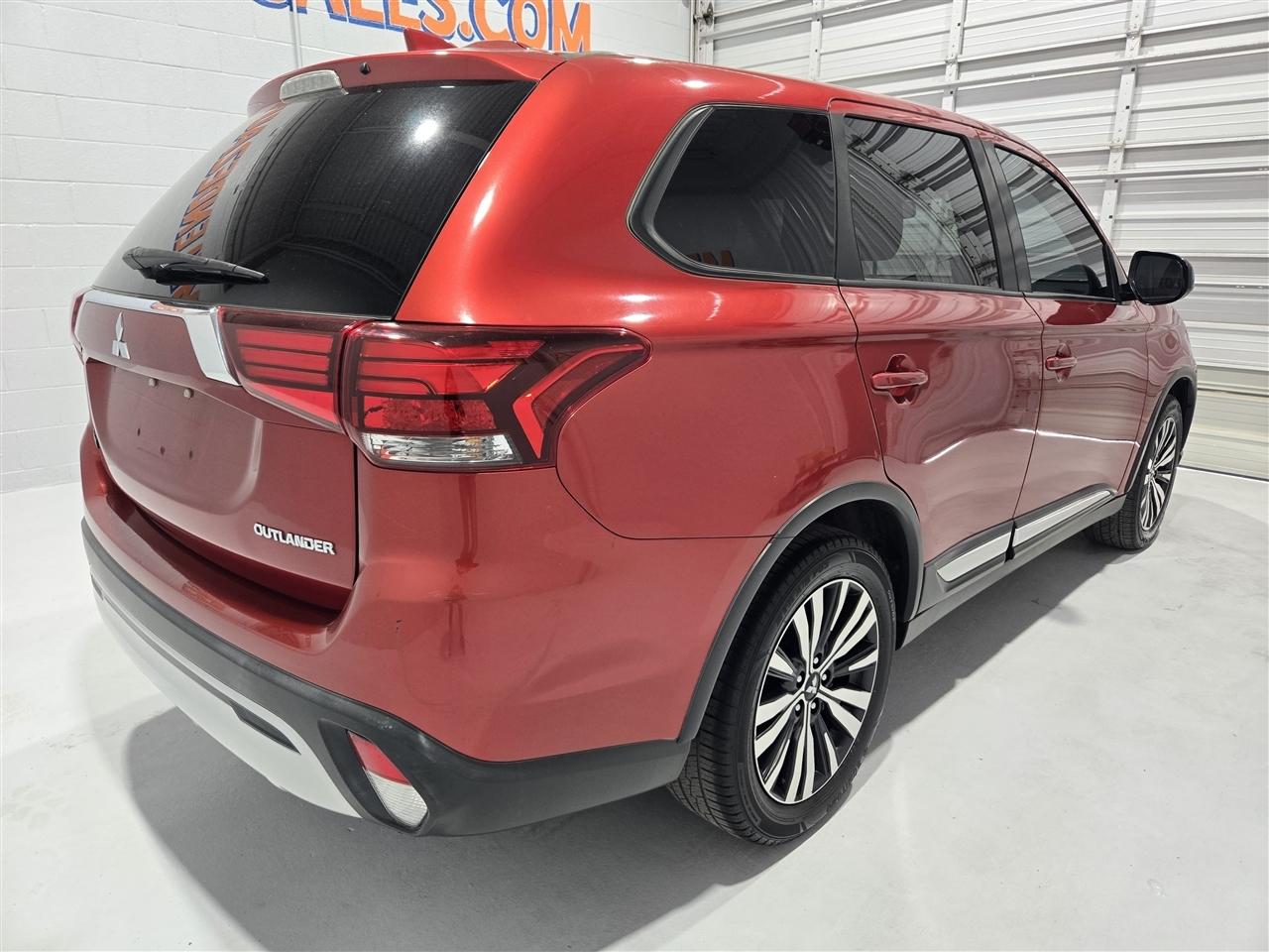 Mitsubishi Outlander ES 2WD 2019