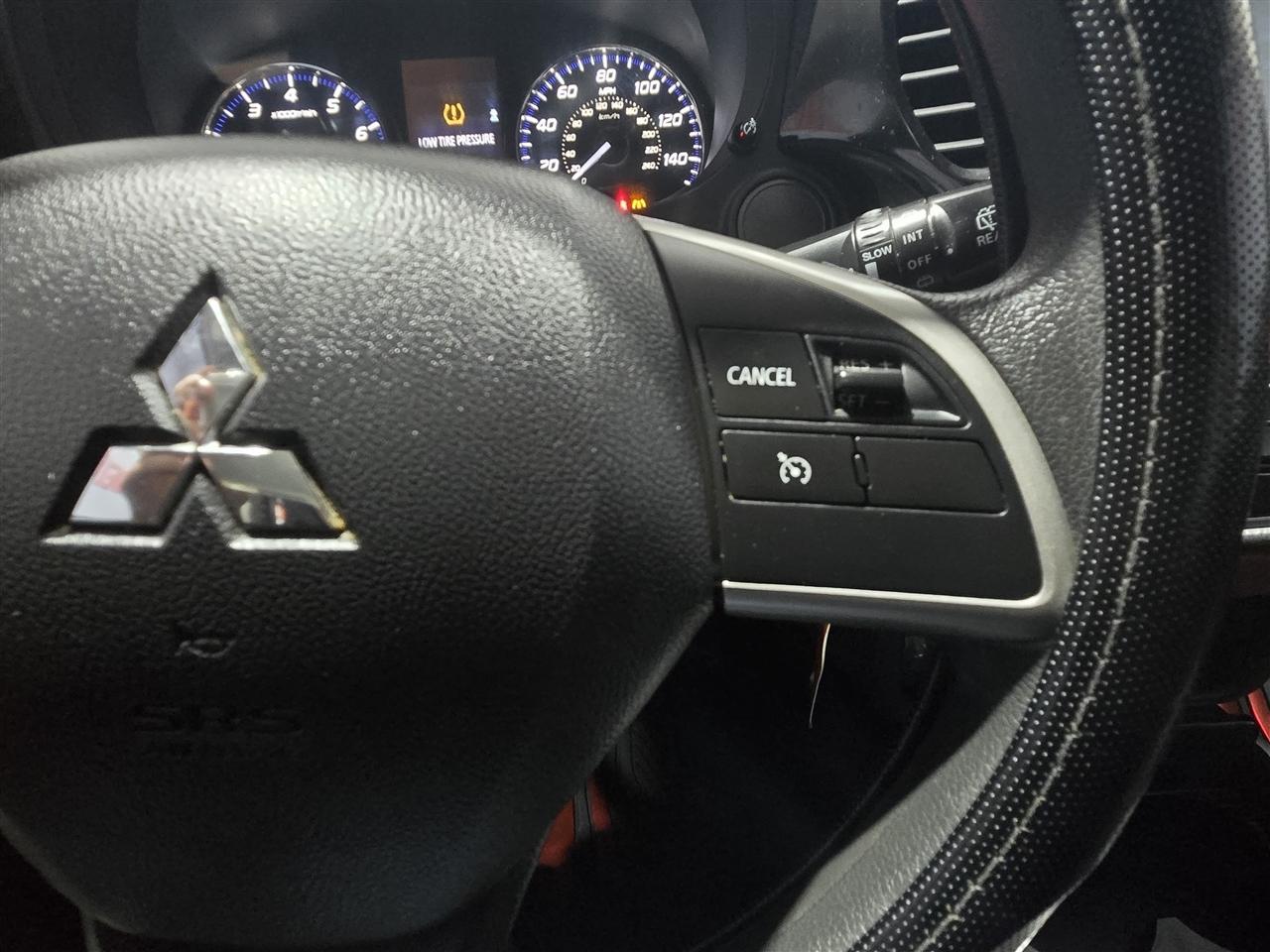 Mitsubishi Outlander ES 2WD 2019