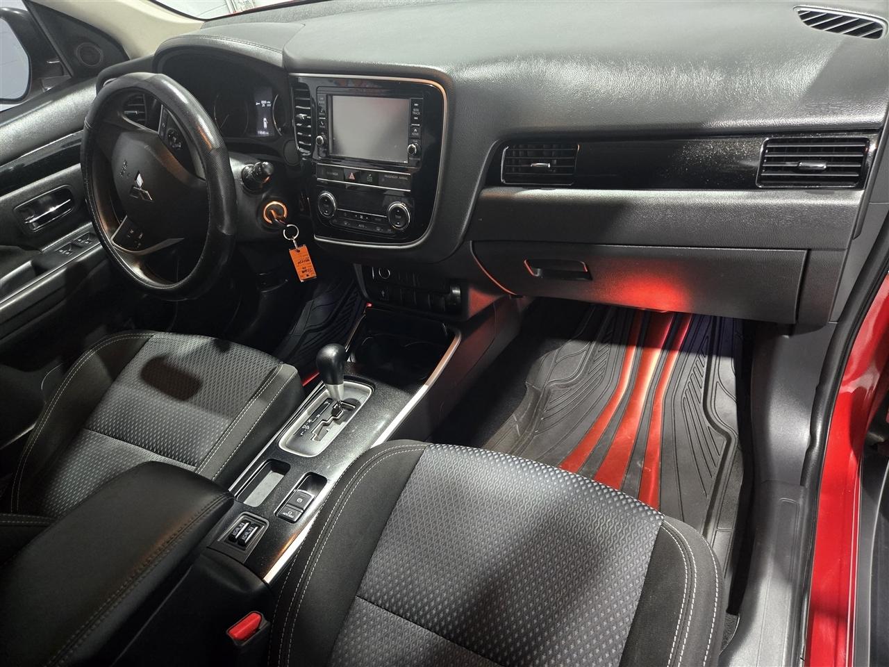 Mitsubishi Outlander ES 2WD 2019