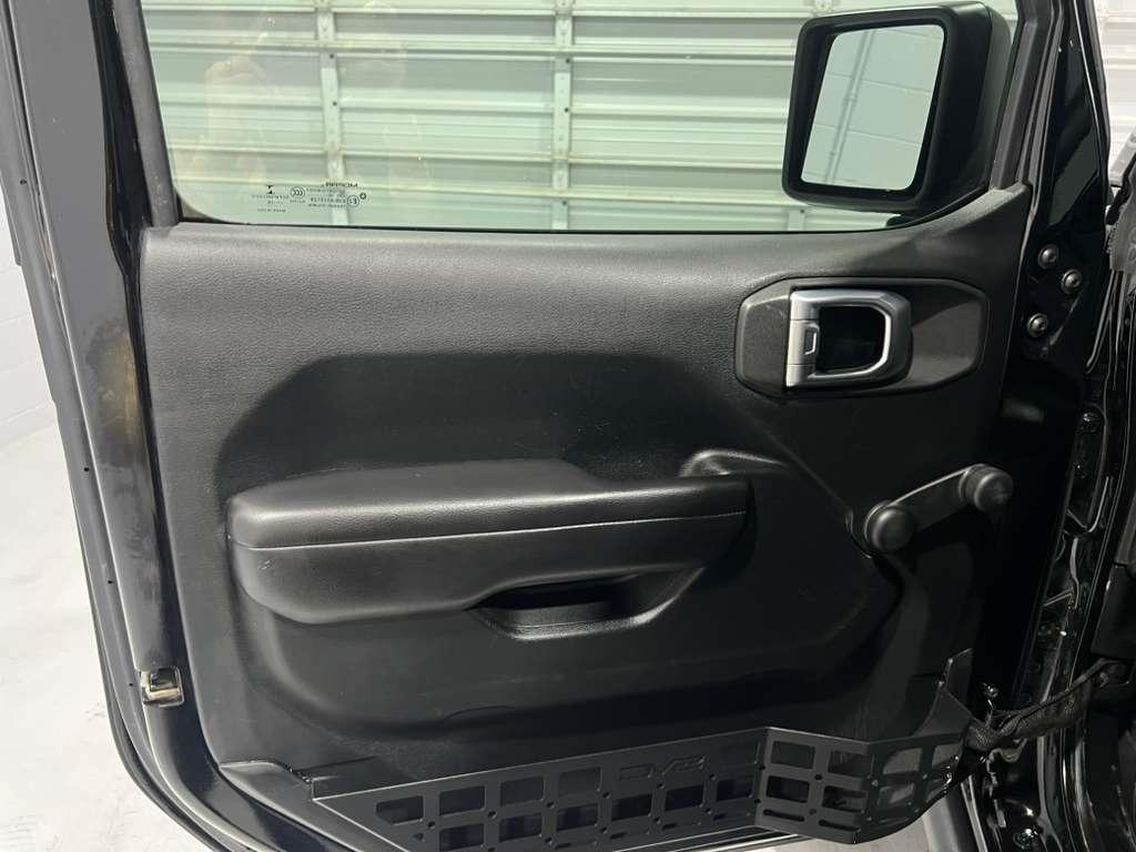 Jeep Wrangler Unlimited Sport 2018