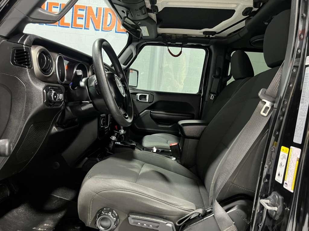 Jeep Wrangler Unlimited Sport 2018