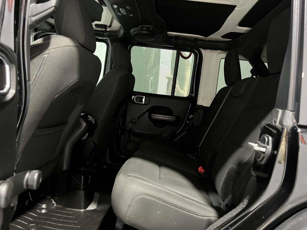 Jeep Wrangler Unlimited Sport 2018