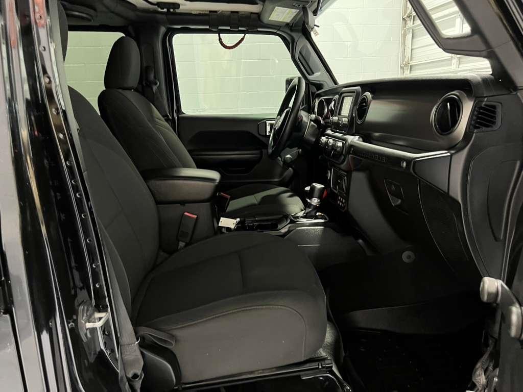 Jeep Wrangler Unlimited Sport 2018