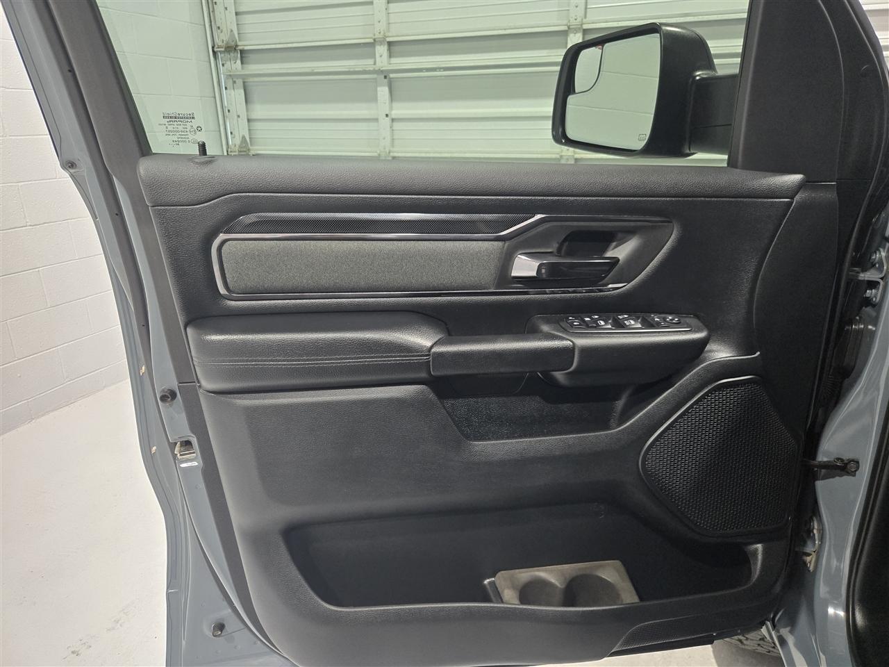 RAM 1500 Lone Star Crew Cab SB 4WD 2021