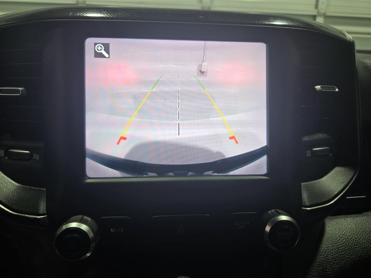 RAM 1500 Lone Star Crew Cab SB 4WD 2021