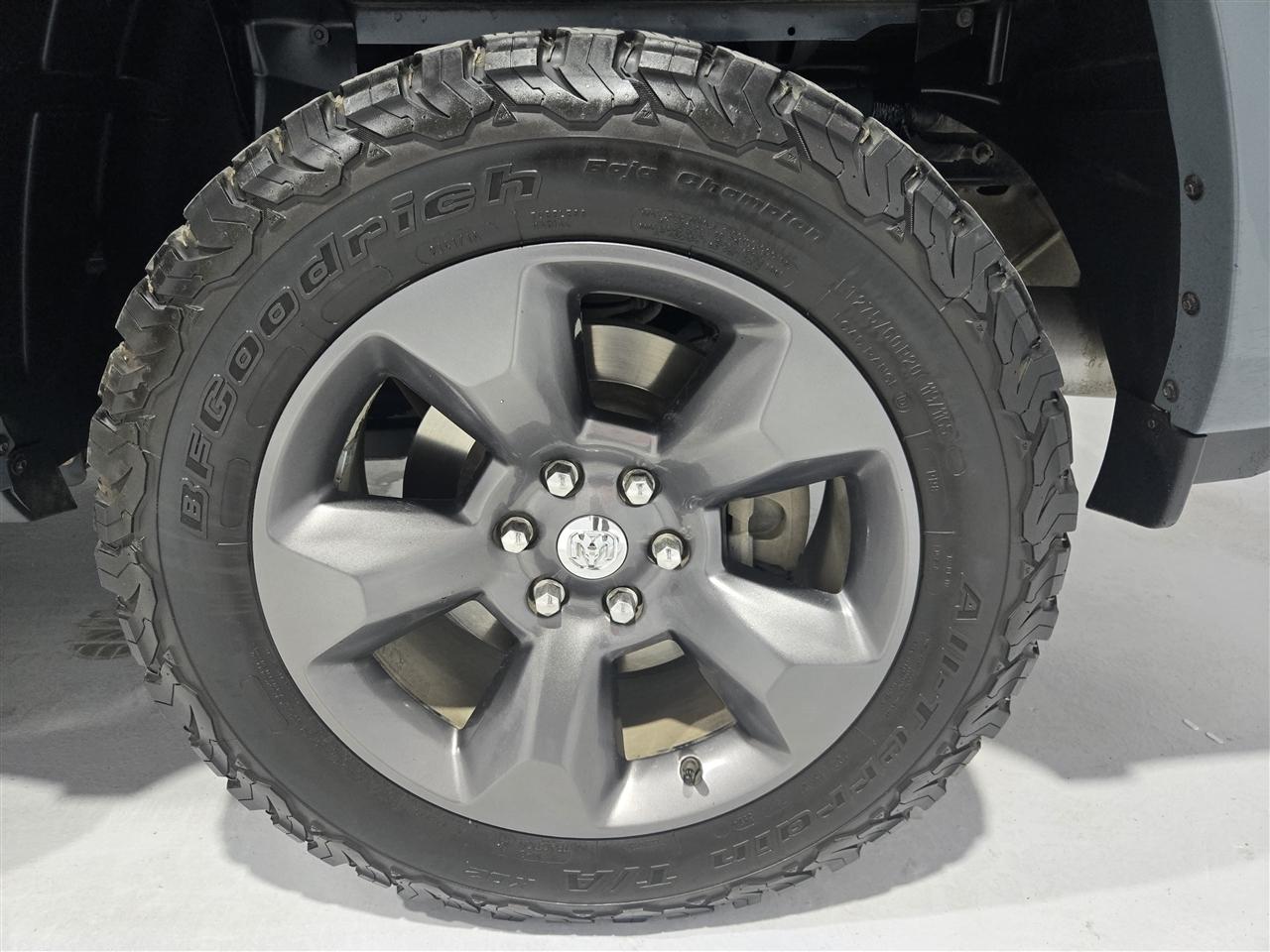 RAM 1500 Lone Star Crew Cab SB 4WD 2021