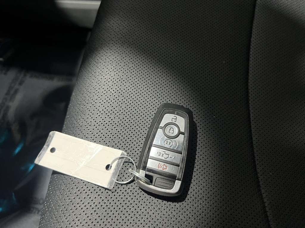 Ford F-150 XL SuperCrew 5.5-ft. Bed 4WD 2021