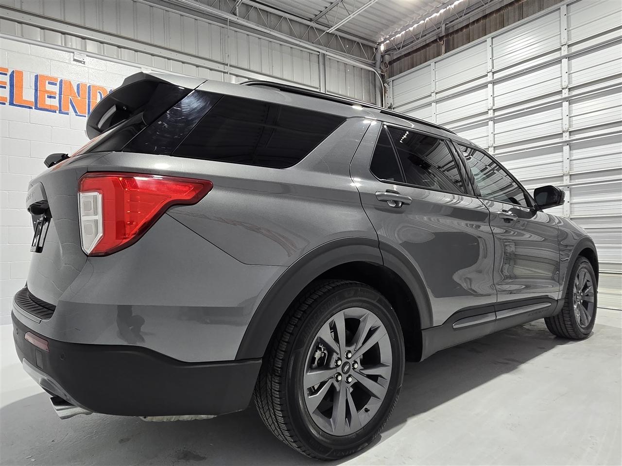 Ford Explorer XLT 2023