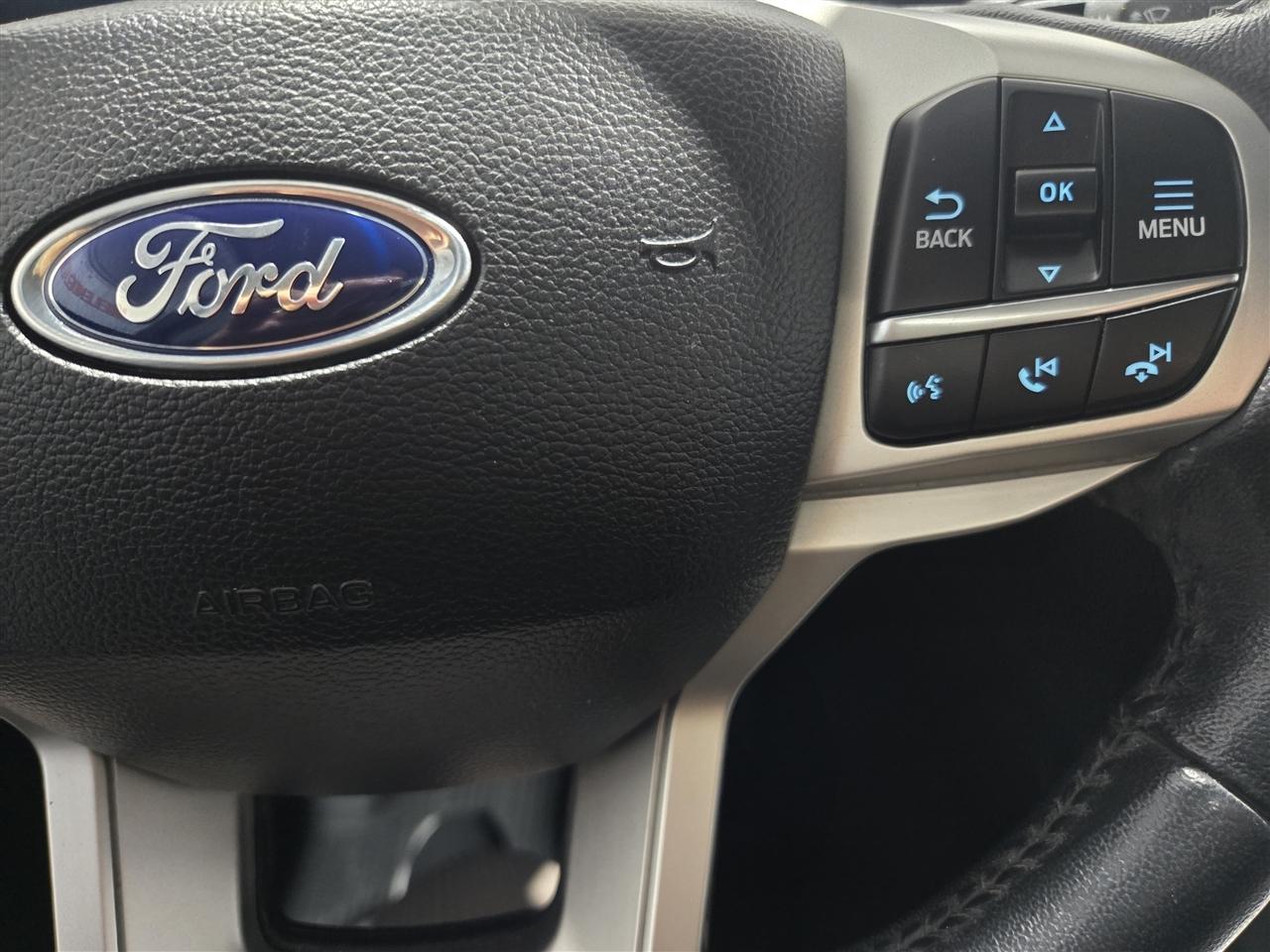 Ford Explorer XLT 2023