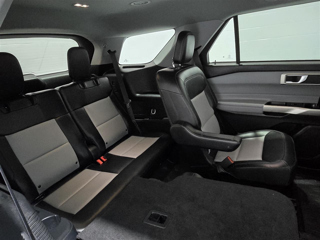 Ford Explorer XLT 2023