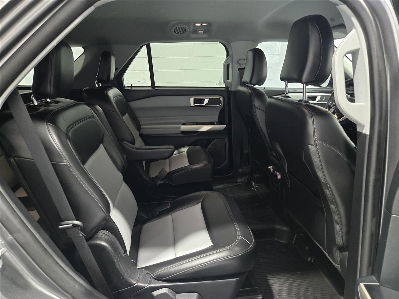 Ford Explorer XLT 2023