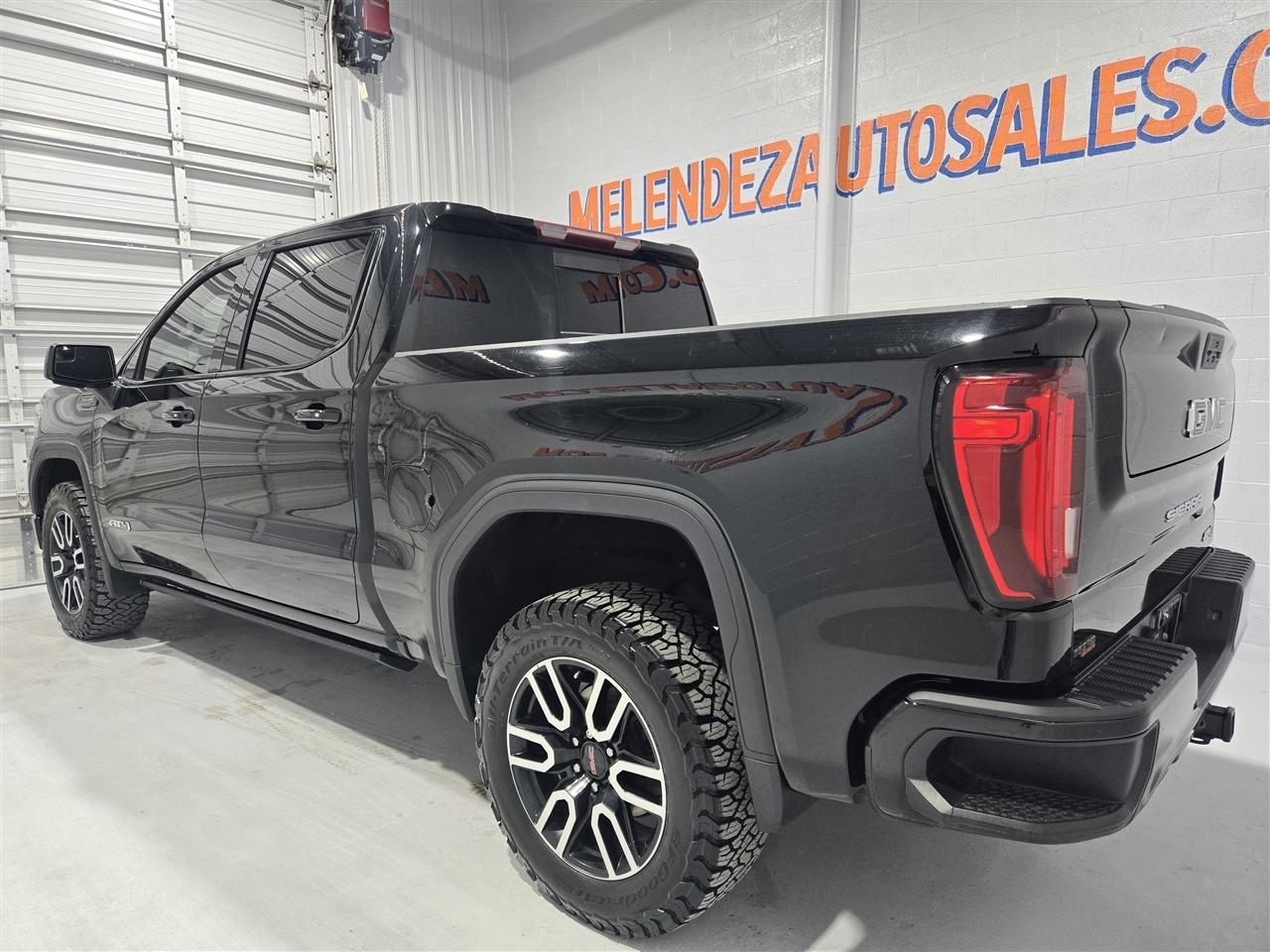 GMC Sierra 1500 Limited AT4 Crew Cab Long Box 4WD 2022